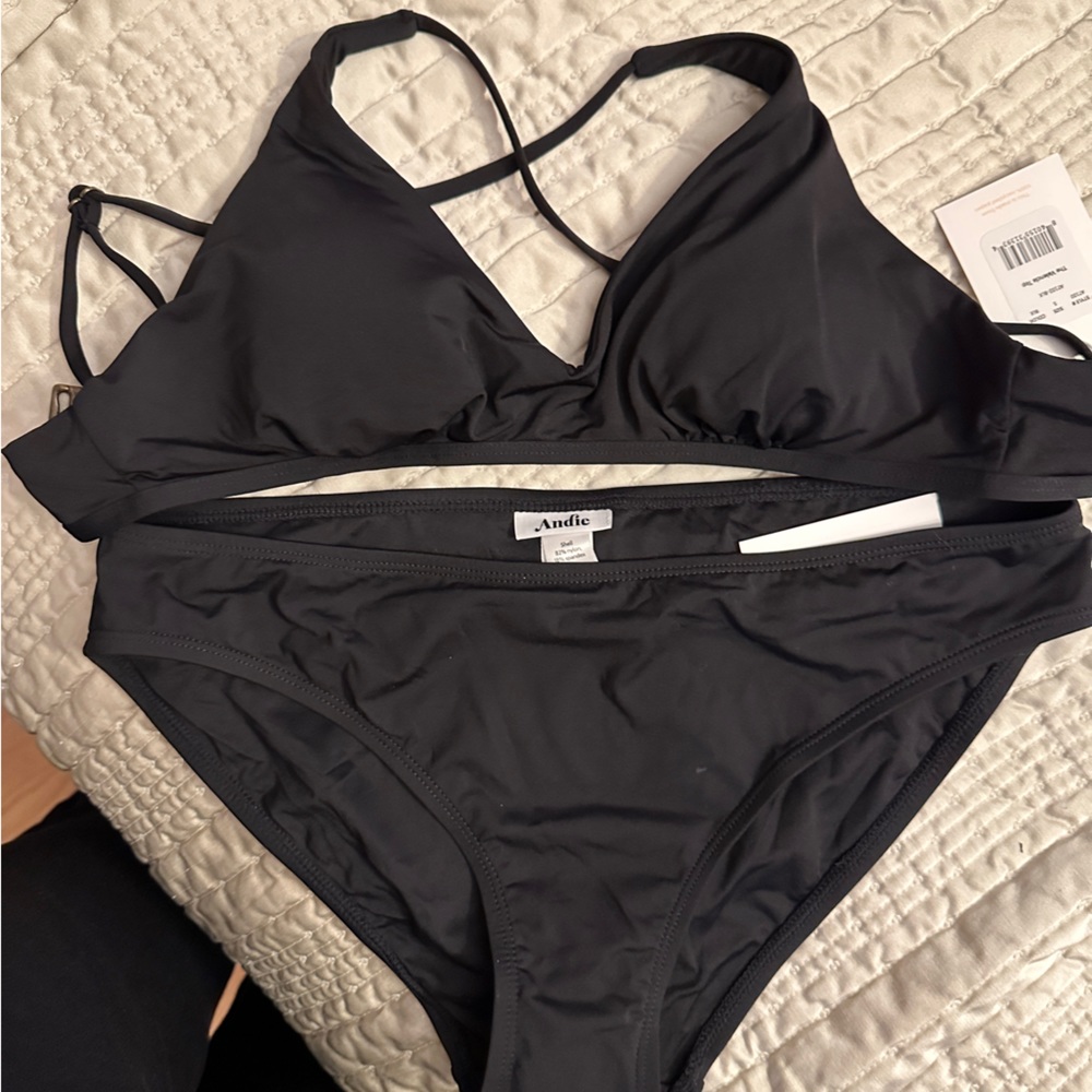 Andie bikini top and bottom new with tags